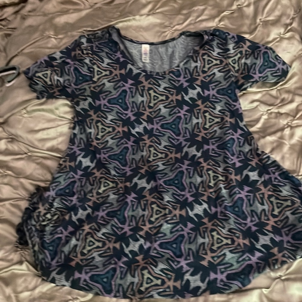 LulaRoe Perfect Tee
